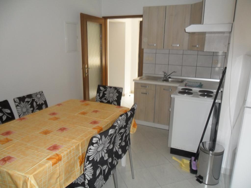 Mar Eva Apartment Rab Town Cameră foto